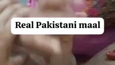 Real Pakistani mature aunty sex and viral blowjob