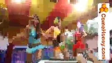 Indian, Pakistani, Bangladeshi girls dance Part1