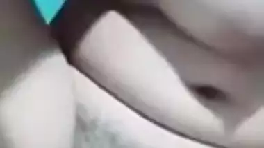 Sexy wife strips nude finguring hard