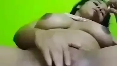 Big boobs Bengali girl fingering cunt viral MMS