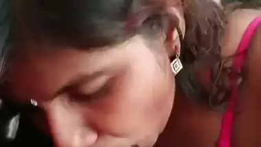 Pink bra Indian girl blowjob with cleavage show