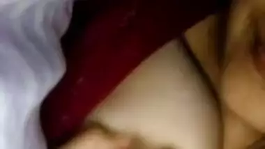 Sexy Desi Girl Showing Her Boobs on VC
