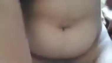 Indian gal from this porn movie takes off sari and demonstrates her bush