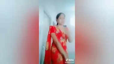 Aunty Hot Exposing videos Only Adults 18+ required Kancharla Mary