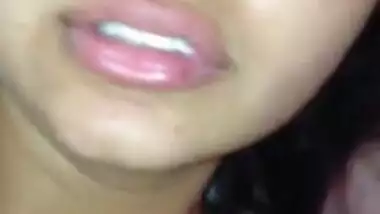 Desi bhabi very cute boobs