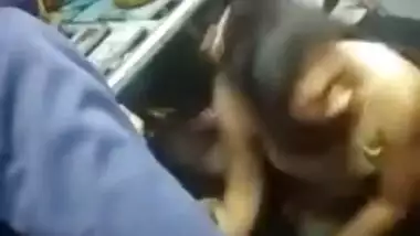 Desi HIJRA Using Bad Words On Train Showing Her Nude For Money