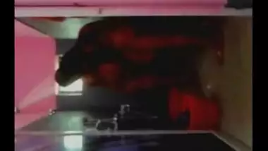 Desi sex video clip of bengali aunty fucked by tenant in bathroom