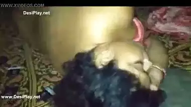 Desi bhabhi showing big boobs and pussy