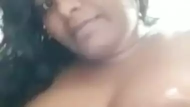 Today Exclusive- Mallu Girl Showing Her Big Boobs