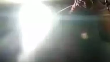 Desi Bhabhi Whatsapp sex with her secret lover clip
