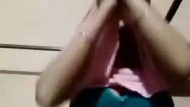 Not every girl or porn performer has such beautiful big Desi tits