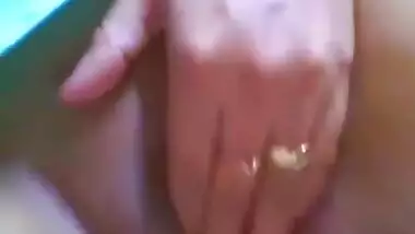 Indian chut rubbing
