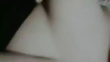 Desi cutie boobs show selfie video making viral MMS