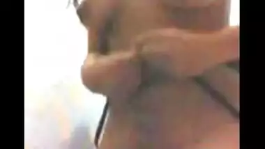 Fsiblog – Paki teen first time on cam MMS