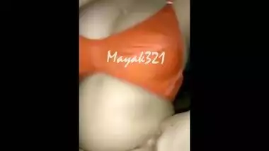 YE DIKHOO KYA MAAL HAI BOOBS ZAROR DIKHNA