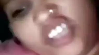 Desi girl showing boobs and pussy on vc