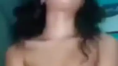 Desi hot girl ridding dick
