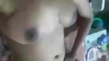 Hot Indian girl Nude Selfie