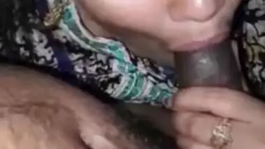 Bangla bhahbi sucking a thick cock desi guy